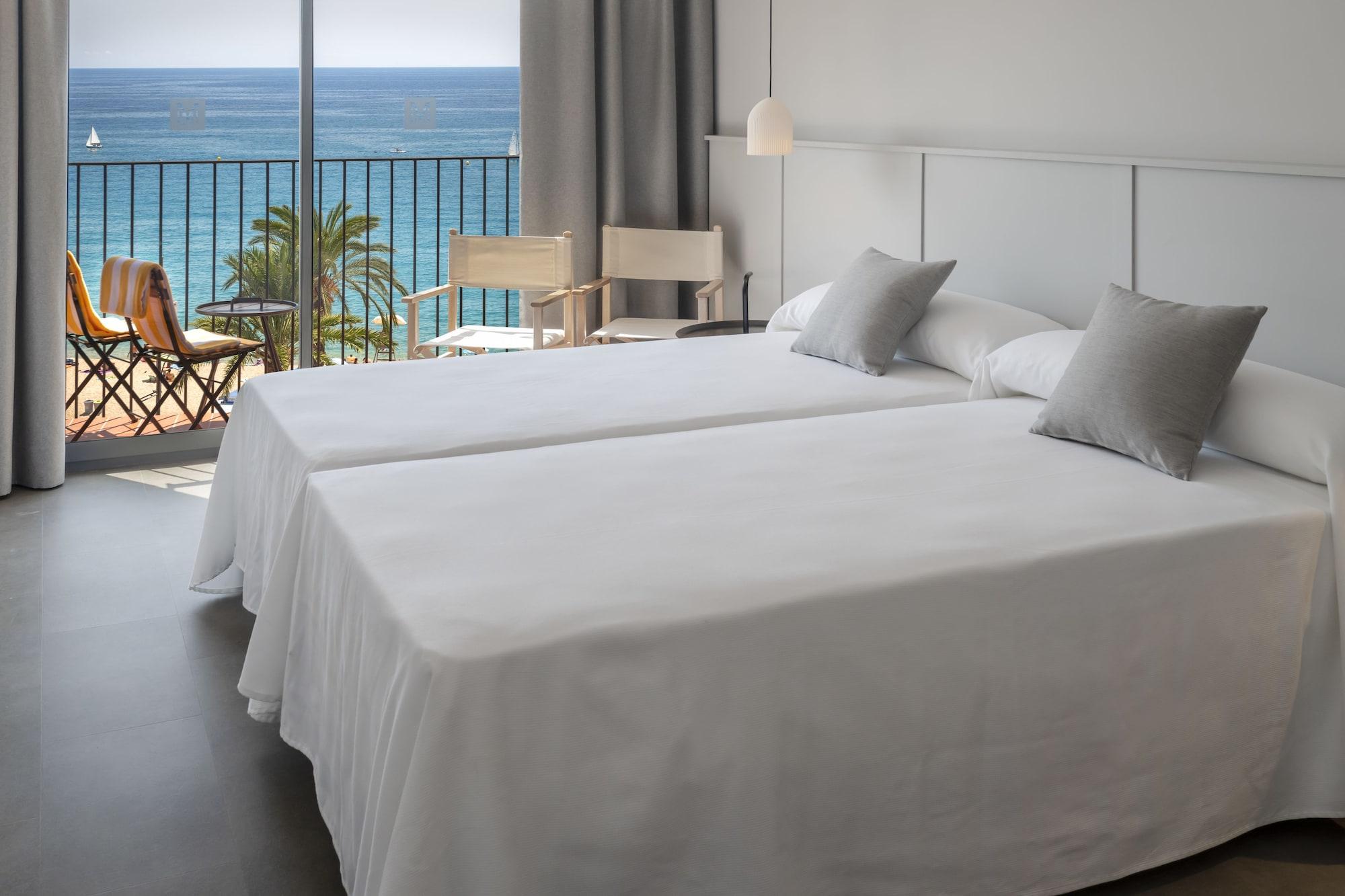 Ght Miratge - Only Adults 18 And Up Hotel
